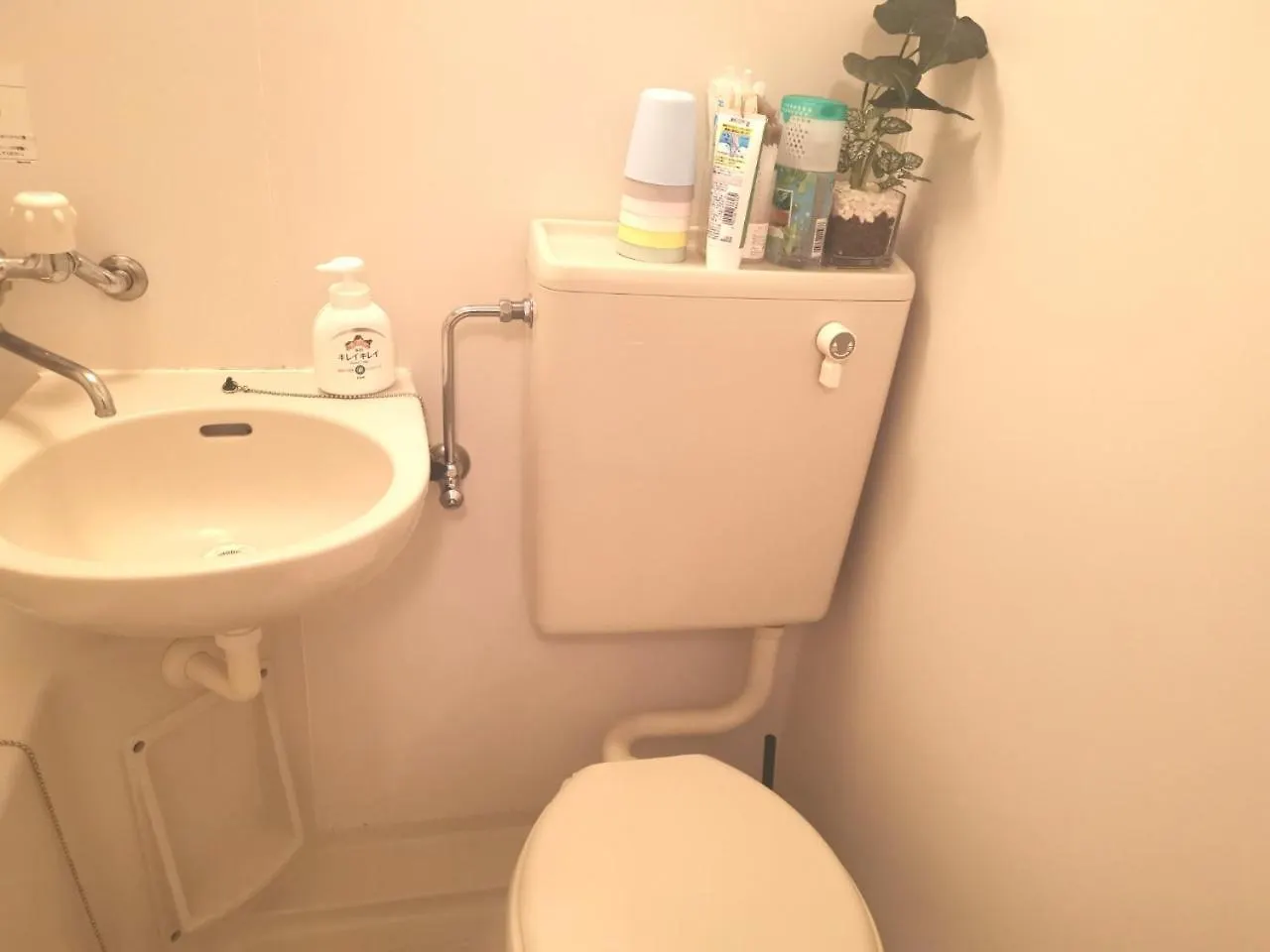 Apartment Ks -- Self Check In -- Room Number & Password Is In The Following Email Tokyo